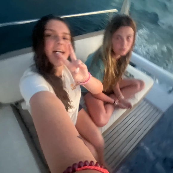 addison_v456